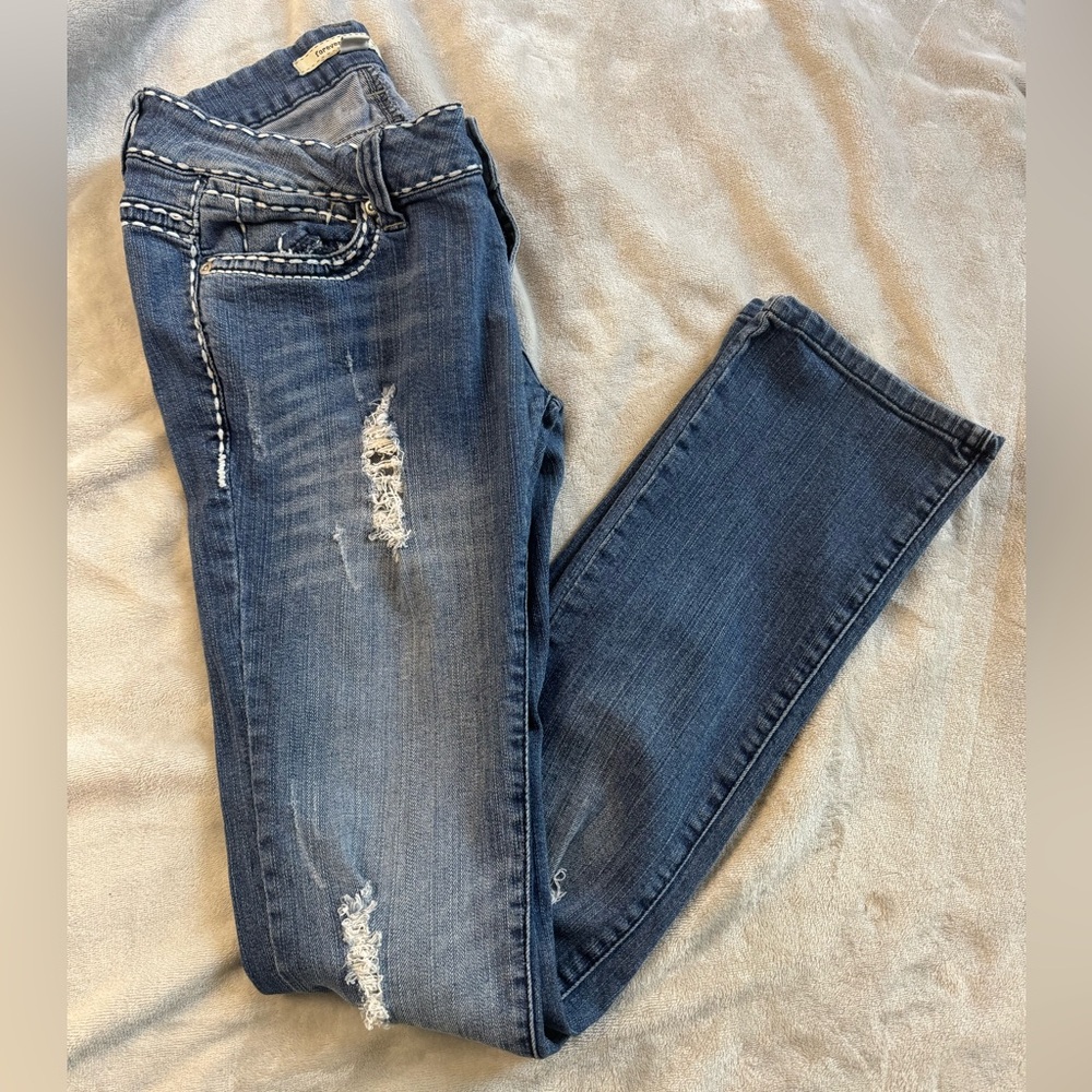 Women’s Forever 21 Blue Skinny Distressed Jeans
Size - 27 - Picture 9 of 9